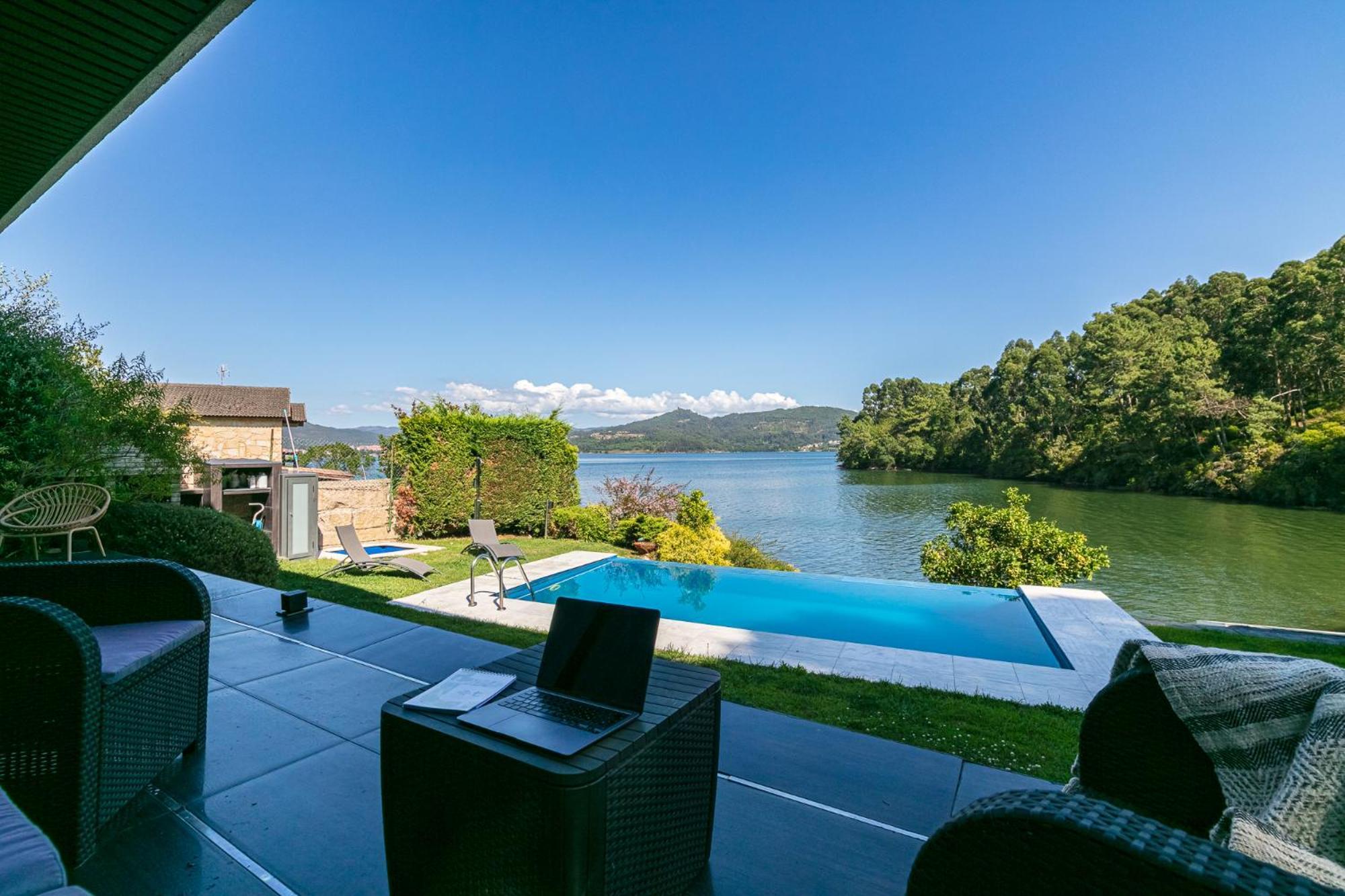 Espectacular Casa Vilaboa 庞特维德拉 外观 照片